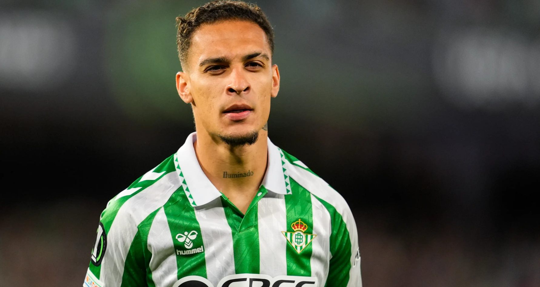 西媒:安东尼打算将薪水降低到贝蒂斯能够承担的程度