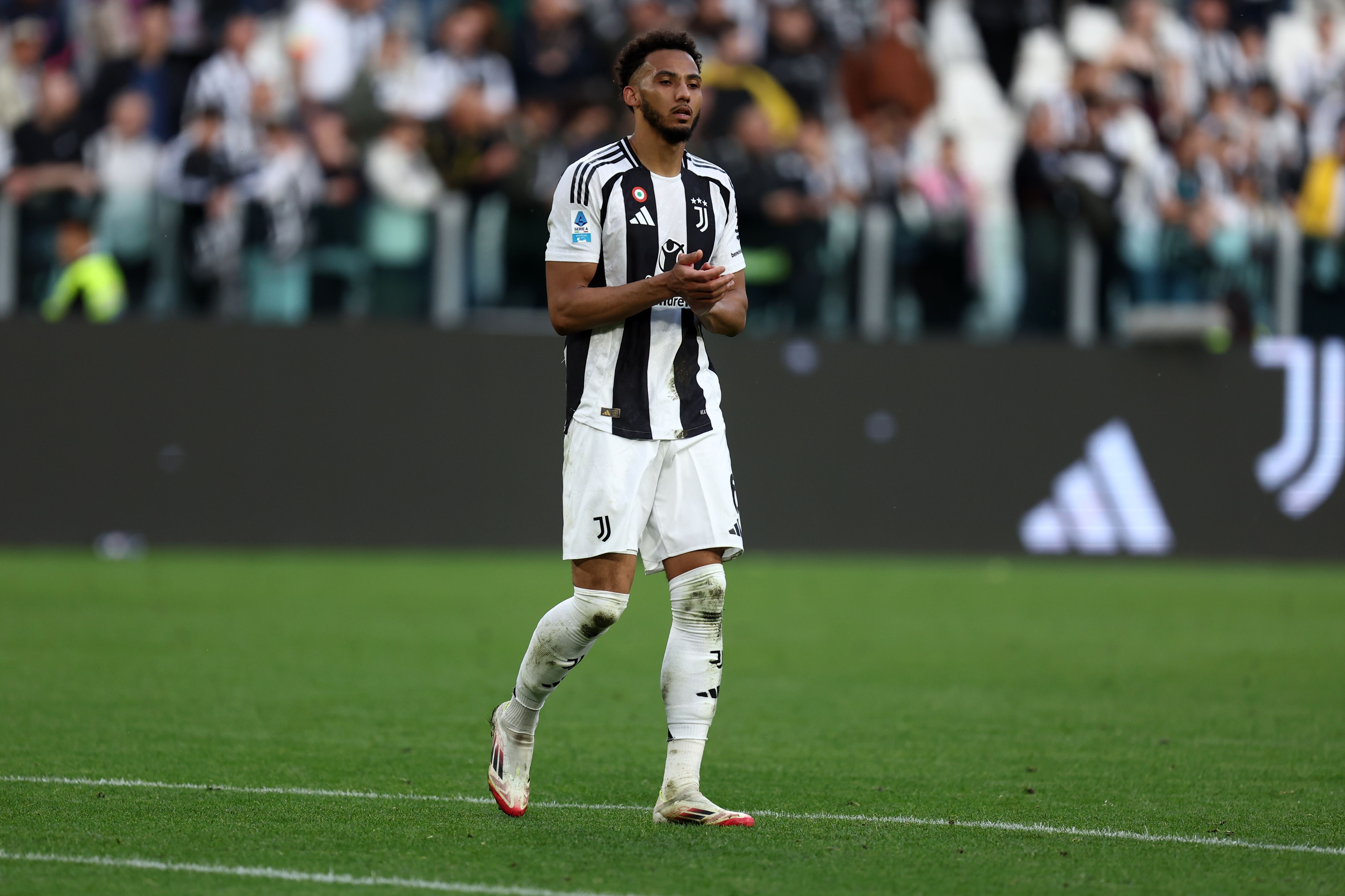 斯基拉：水晶宫、桑德兰有意凯利，球员希望留在尤文