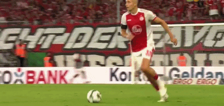 多特客场1-0红白埃森晋级,吉拉西一击制胜,本塞拜尼助攻