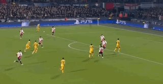 1741216555443019525.gif 【欧冠】锋线双响炮!国际米兰客场2比0费耶诺德