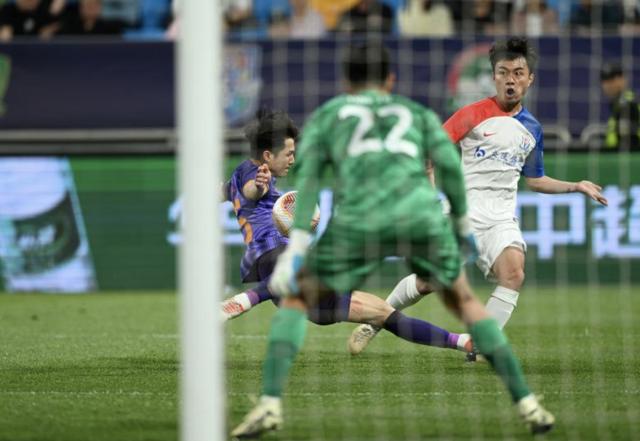 pp电子-曹赟定退役：十四载坚守梦未圆 退役亦留憾与光