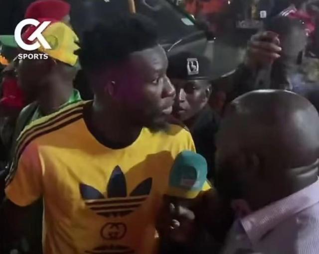 1726034248133041840.jpg pp电子-【夜读】奥纳纳:我对球迷的要求很高。