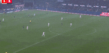 pp电子-格纳布里将功补过，韩国铁卫攻防一体，拜仁3-1科隆造德甲神迹