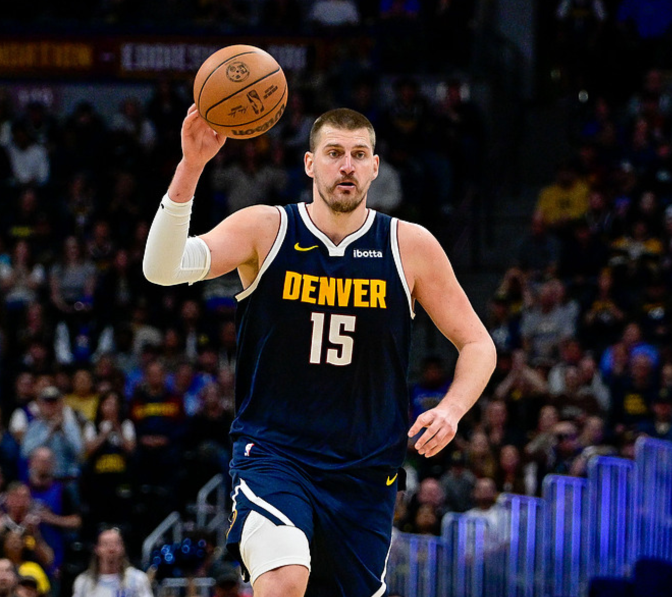 pp电子-西部最新排名：掘金10连胜，火箭收好礼，3-6名差距变大